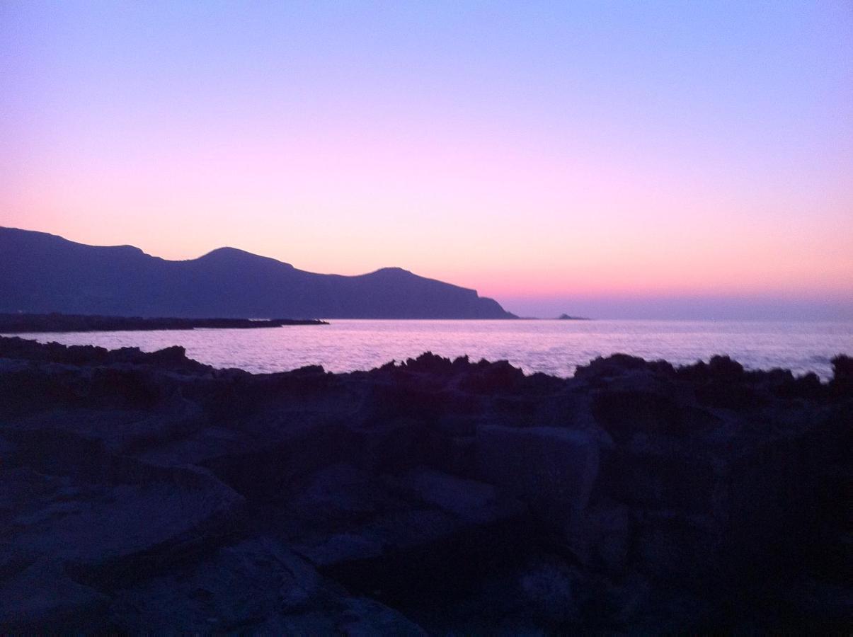 Il Giardino Della Falena Villa Favignana Luaran gambar